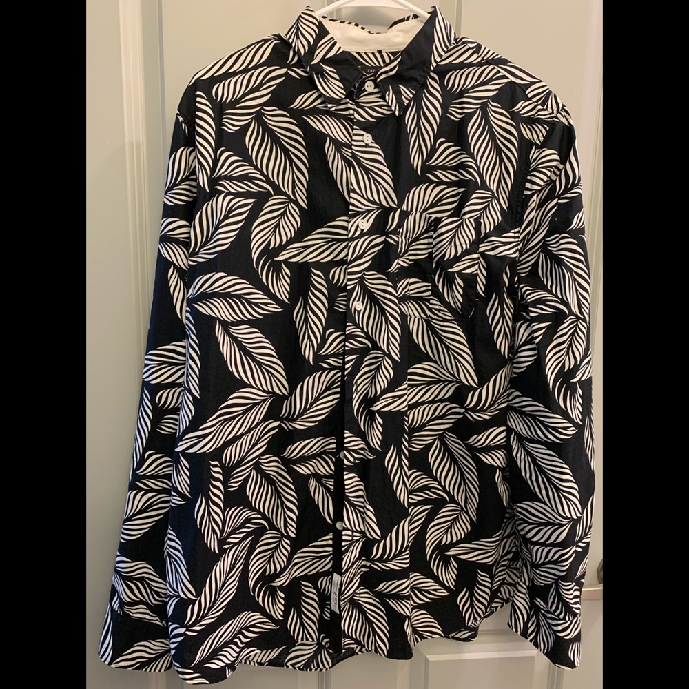 Mens Large- Rag & Bone, Long Sleeve Button Shirt. Black, Tropical Leaves
